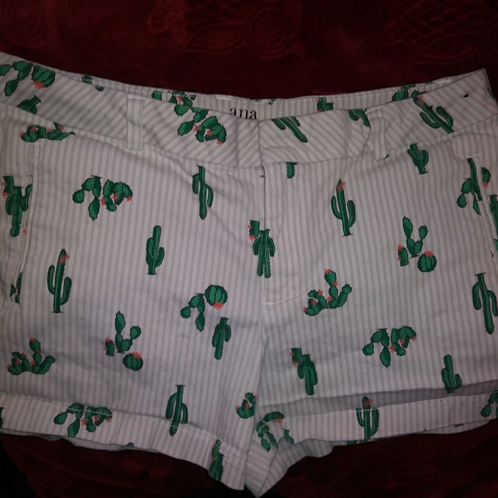Ana Womens Size 12 Cactus Shorts! Cute!!